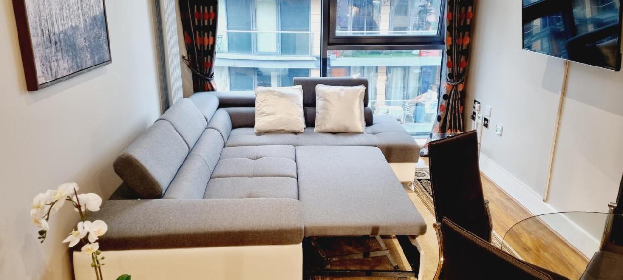Waterside Apartment Canary Wharf Londra Dış mekan fotoğraf